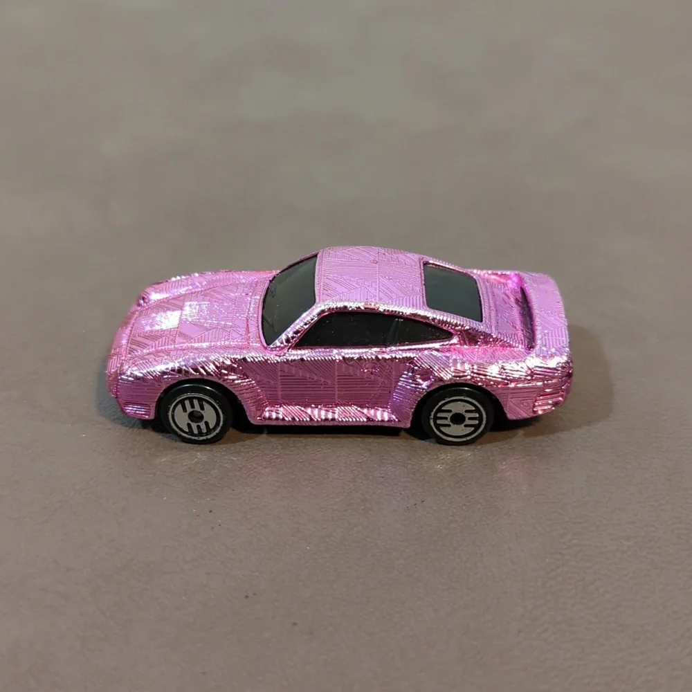 1987 Hot Wheels Metallic Pink Porsche 959 Gleam Team Die Cast Car